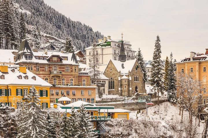 Bad Gastein: The Under-the-Radar Austrian Ski Town with a Fabulous Spa Culture