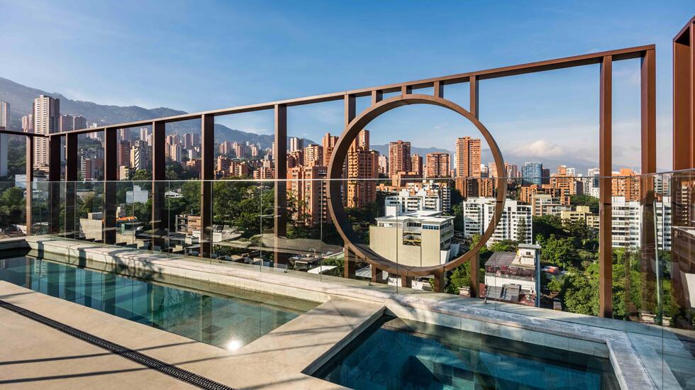 Pool, Marquee Hotel, Medellín, Colombia